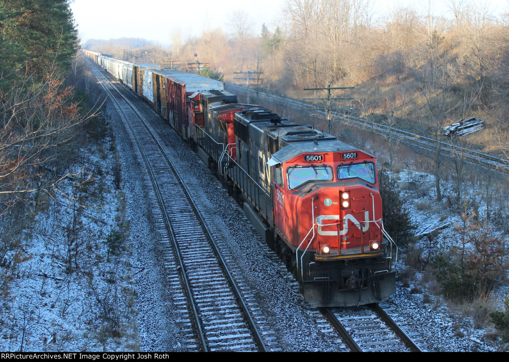 CN 5601 & CN 2177